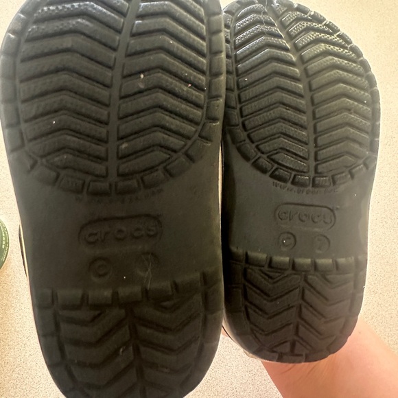 CROCS Kids / Toddler Black Slip-On Shoes (Sandals / Clogs) - Size 7 - Picture 4 of 5